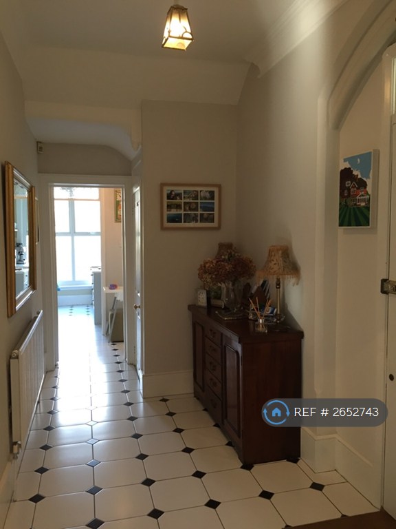 2 bedroom flat in Lorna Road, Hove, BN3 (2 bed) (#2652743)