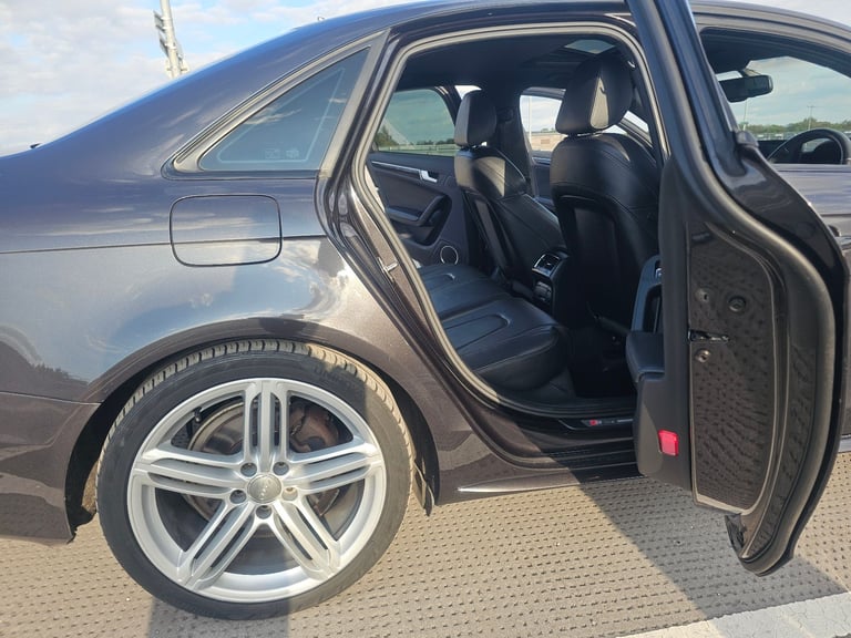 Audi, A4, Saloon, 2014, Semi-Auto, 1984 (cc), 4 doors