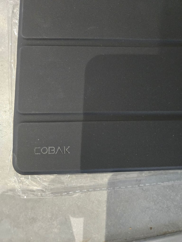 Fantastic and brand new black cobak iPad case