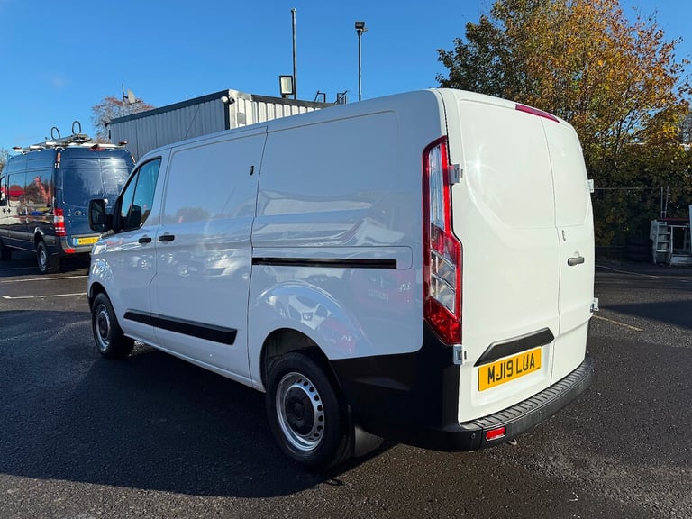 2019 Ford Transit Custom 2.0 300 EcoBlue Panel Van 5dr Diesel Manual L1 H1 Euro 6 (105 ps) Panel ...