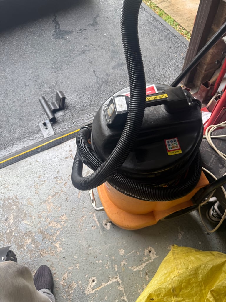 image for Vet dry vacuum cleaner