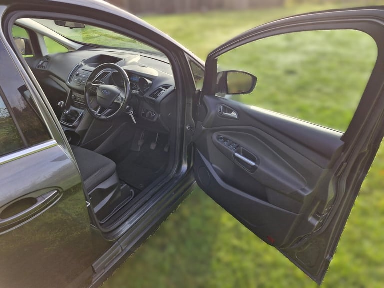 2016 Ford Grand C-MAX 1.5 TDCi Zetec MPV 5dr Diesel Manual Euro 6 (s/s) (120 ps)