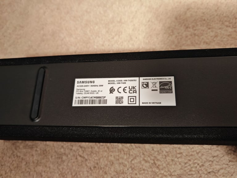 Samsung Soundbar and Subwoofer 2.1 Kit