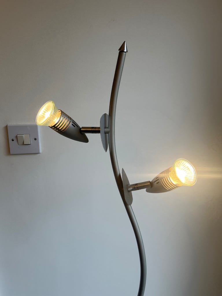 Floor lamp