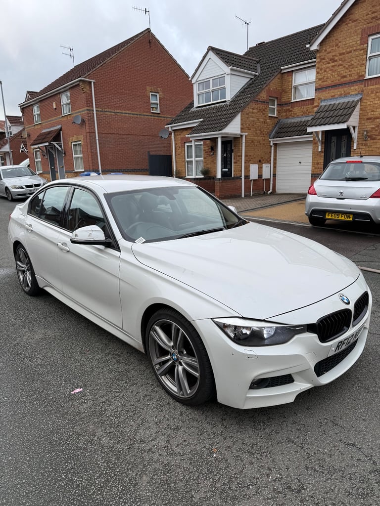 BMW, 3 SERIES, Saloon, 2012, Manual, 1995 (cc), 4 doors