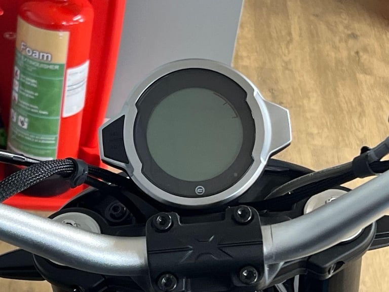 2025 Cf Moto Cl-X 700CL-X HERITAGE Petrol blue 6 Speed