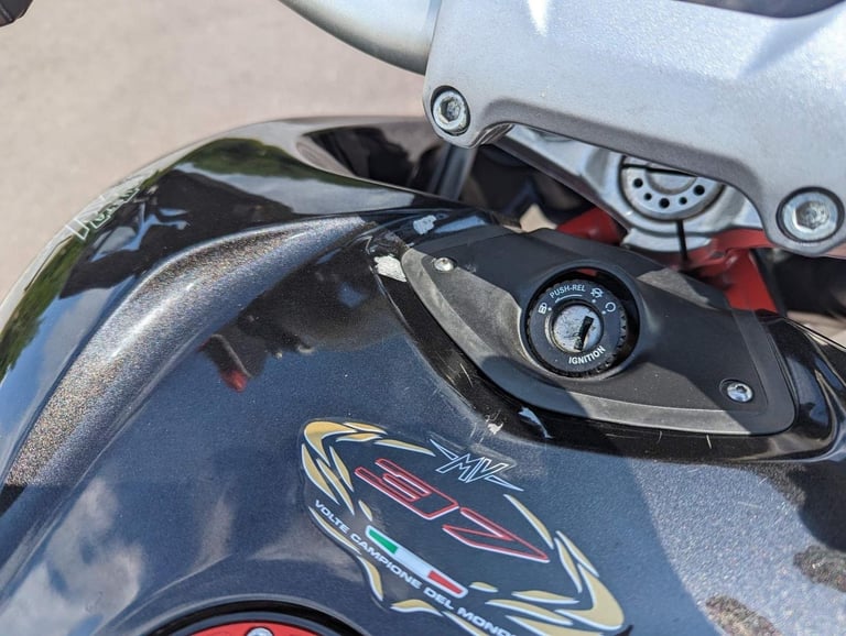 MV Agusta Rivale 800 EAS ABS Naked