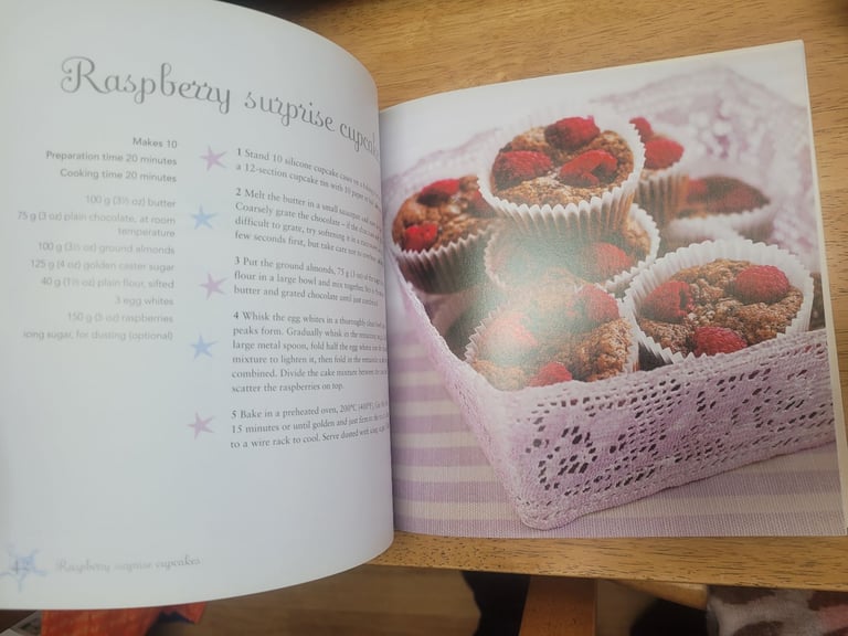 CUP CAKE HEAVEN CAKE TIN (PROPER ONE) FULL OF PASTRY CUTTERS OVER 100 FAIRY CASES APRON MORE