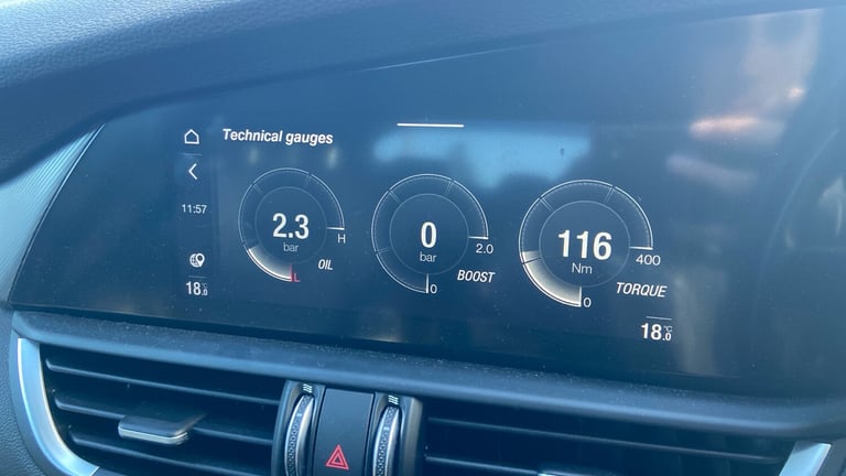2021 Alfa Romeo Giulia 2.0T Veloce Saloon 4dr Petrol GPF Auto Euro 6 (s/s) (280 ps) Saloon Petrol...