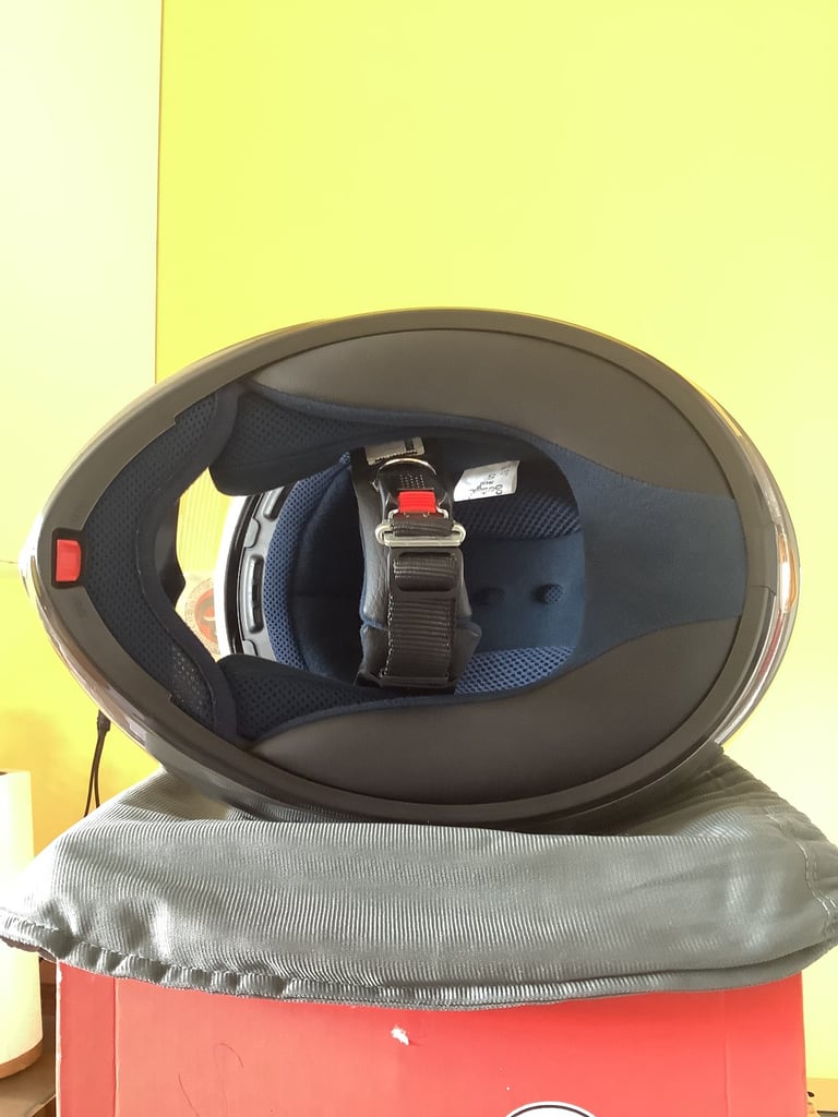 Full Face Motorcycle Helmet, Caberg V2 Titanium, Size Small, 55-56cm, Excellent. 