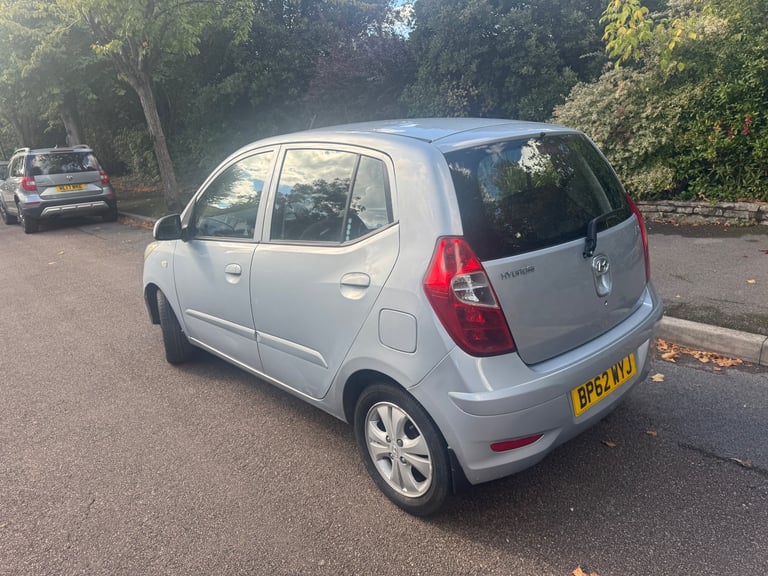 Hyundai, I10, Hatchback, 2012, automatic , 1248 (cc)automatic , 5 doors
