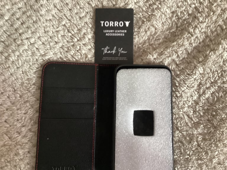 Torro Pro Leather Case - Excellent Condition Ted Baker apple I phone case 