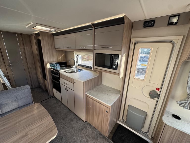 Coachman Acadia 630 Xtra / 5  - 8 ft WIDE 2022