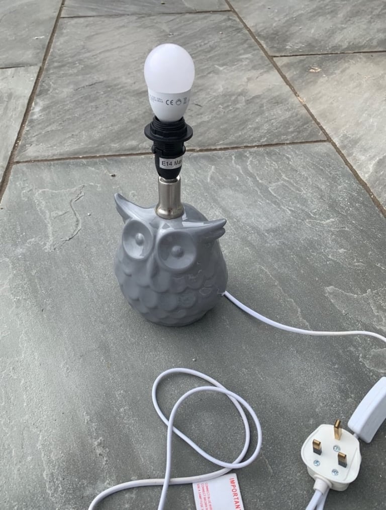 image for Owl shaped table lamp / light