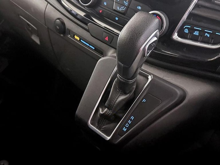 2022 Ford Transit Custom 2.0 300 EcoBlue Limited Crew Van Auto L2 H1 Euro 6 5dr Automatic Combi V...