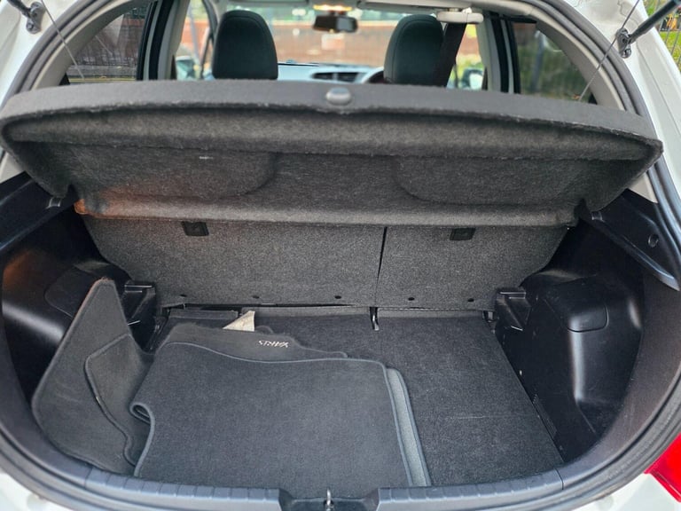 2013 Toyota Yaris 1.33 Dual VVT-i T Spirit Euro 5 5dr HATCHBACK Petrol Manual