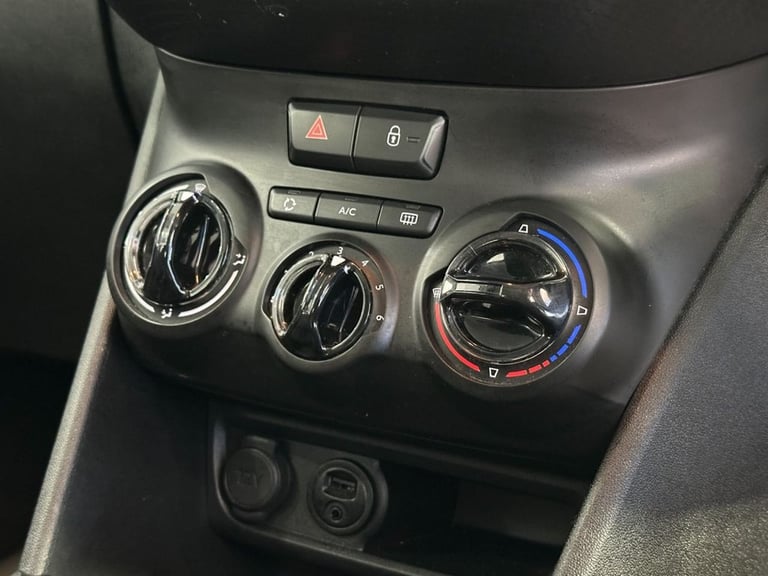 2017 Peugeot 208 1.2 PureTech Active Hatchback 5dr Petrol Manual Euro 6 (68 ps) Hatchback Petrol ...