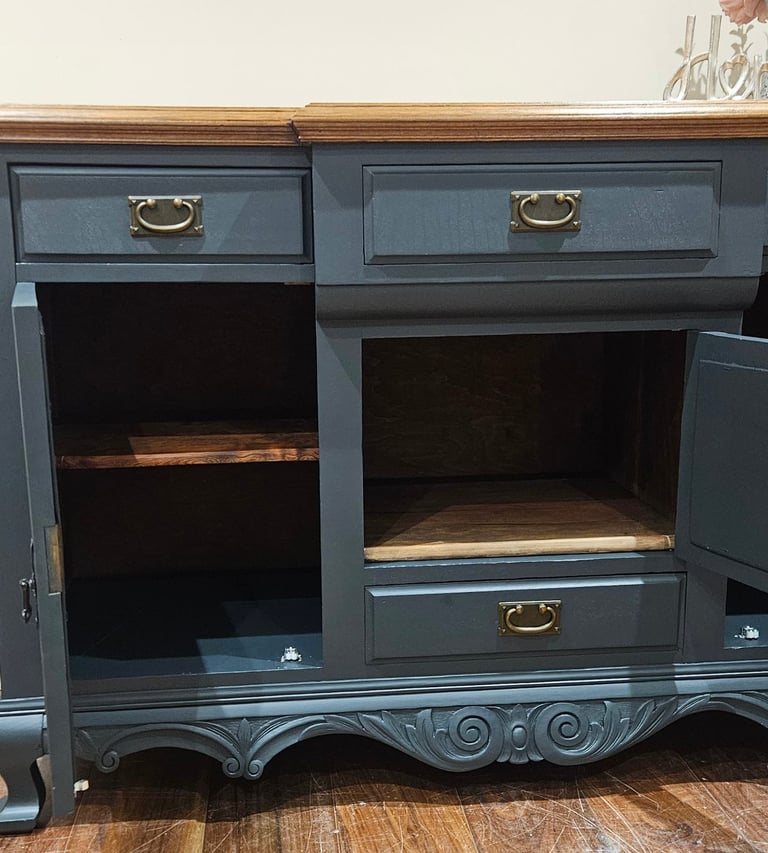 Sideboard