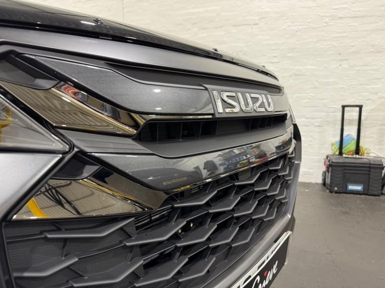 2025 Isuzu D-Max 1.9 V-Cross Double Cab 4x4 Auto Automatic Pick Up Diesel Automatic