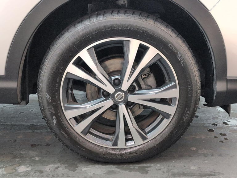 2017 Nissan Qashqai 1.2 DIG-T N-Connecta SUV 5dr Petrol XTRON Euro 6 (s/s) (115 ps) HILL START HA...