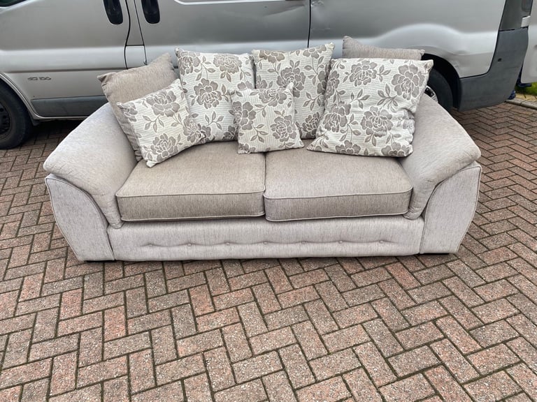 3 seater sofa cream/beige