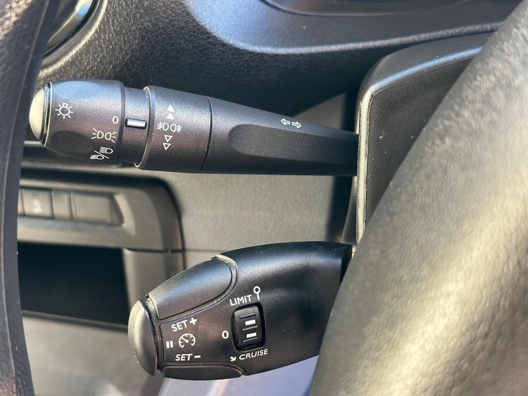 2021 Vauxhall Vivaro 1.5 Turbo D 2900 Edition L2 H1 Euro 6 (s/s) 5dr PANEL VAN Diesel Manual