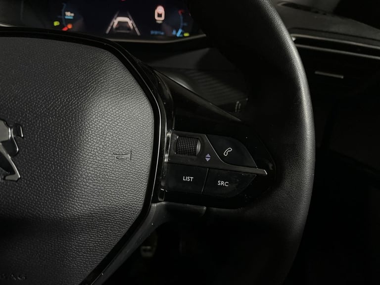 2022 Peugeot 2008 1.2 PureTech Allure Premium + SUV 5dr Petrol Manual Euro 6 (s/s) (100 ps) Petro...