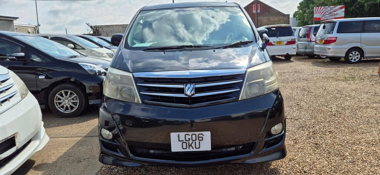 TOYOTA ALPHARD 2 BERTH CAMPERVAN WITH REAR CONVERSION AND FRIDGE