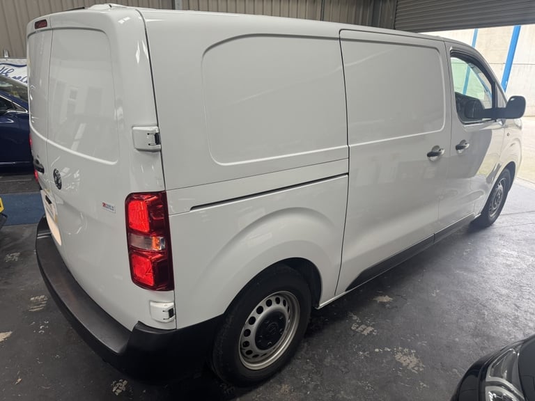 2022 Vauxhall Vivaro 1.5 L1H1 F2700 DYNAMIC S/S Manual Panel Van Diesel Manual