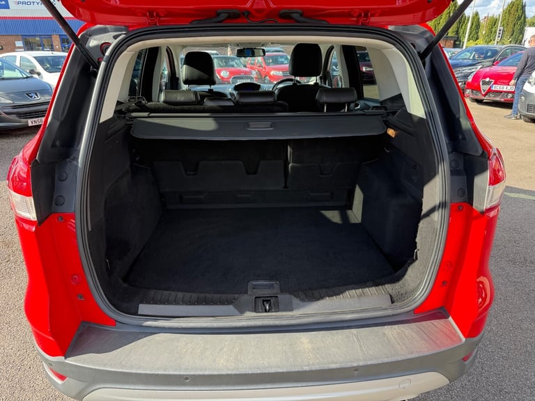2015 Ford Kuga 2.0 TDCi 150 Titanium 5dr ++ SAT NAV / CAMERA / DAB / ULEZ / 9 SERVICES ++ HATCHBA...