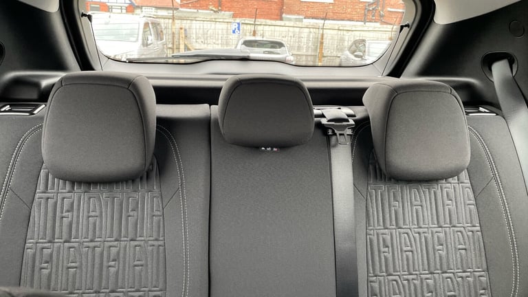 2025 Fiat 600 1.2 MHEV SUV 5dr Petrol Hybrid e-DCT Euro 6 (s/s) (100 ps) SUV Hybrid Automatic