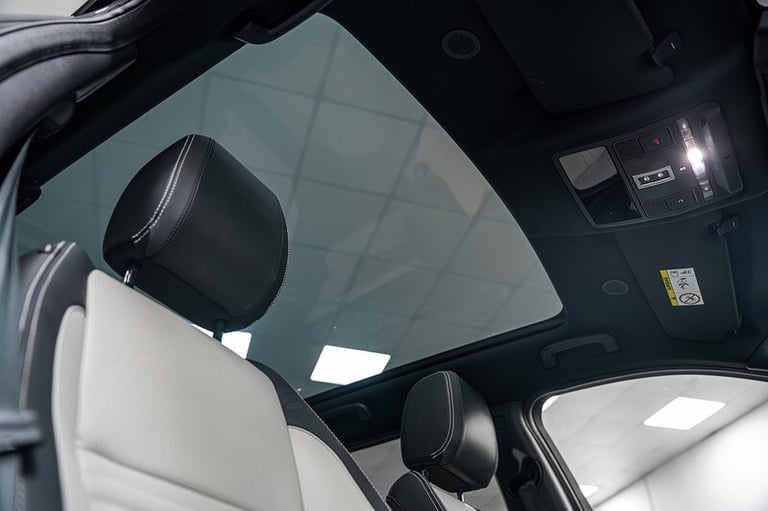 2024 Land Rover Discovery Sport P300e Dynamic HSE SUV HYBRID Automatic