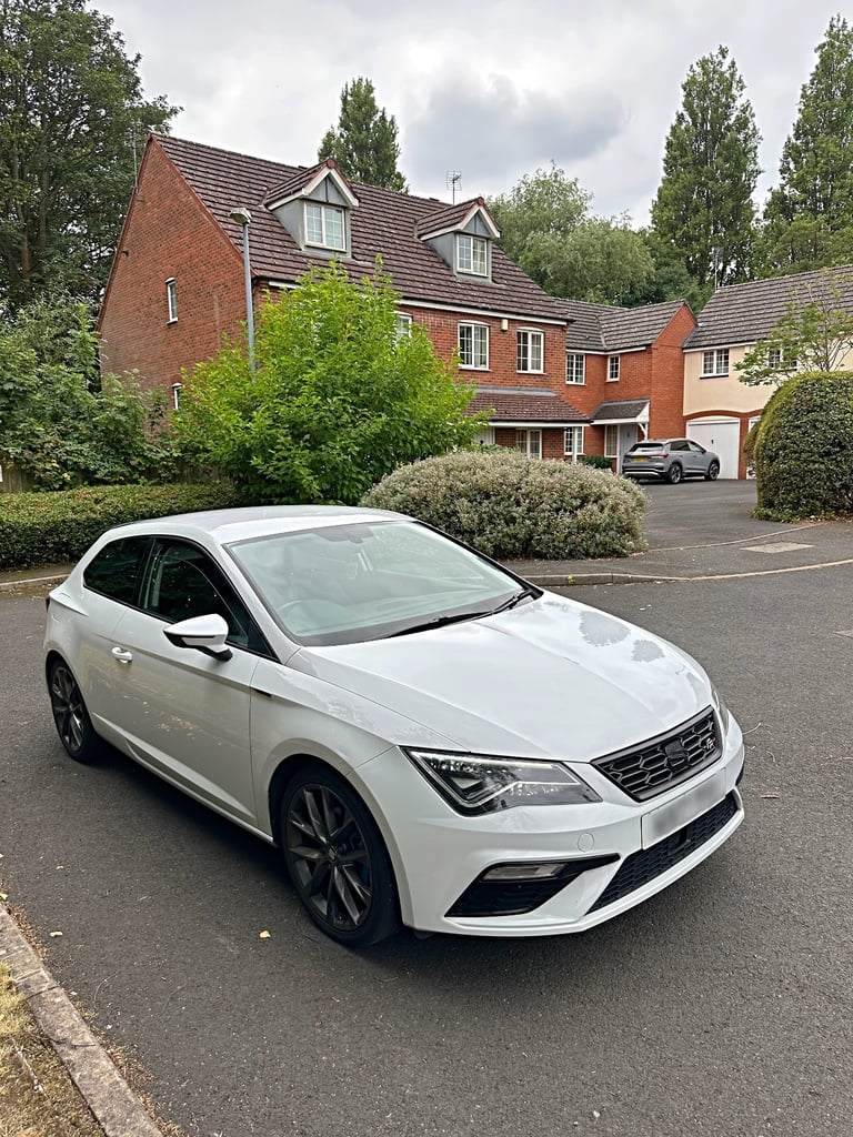 image for Seat leon FR 1.4 3door hpi clear mk3.5 2017