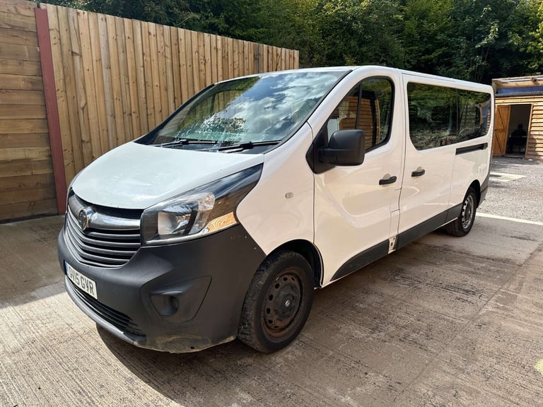 Seater Minibus Vauxhall Vivaro Seater Gumtree Used Vivaro Van No