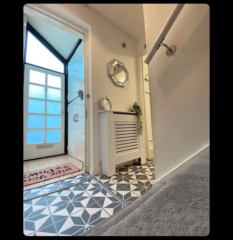 1 bed own garden crouch end