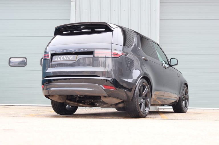 2024 Land Rover Discovery COMMERCIAL DYNAMIC HSE 22 inch wheels deployable towbar wireless charge...
