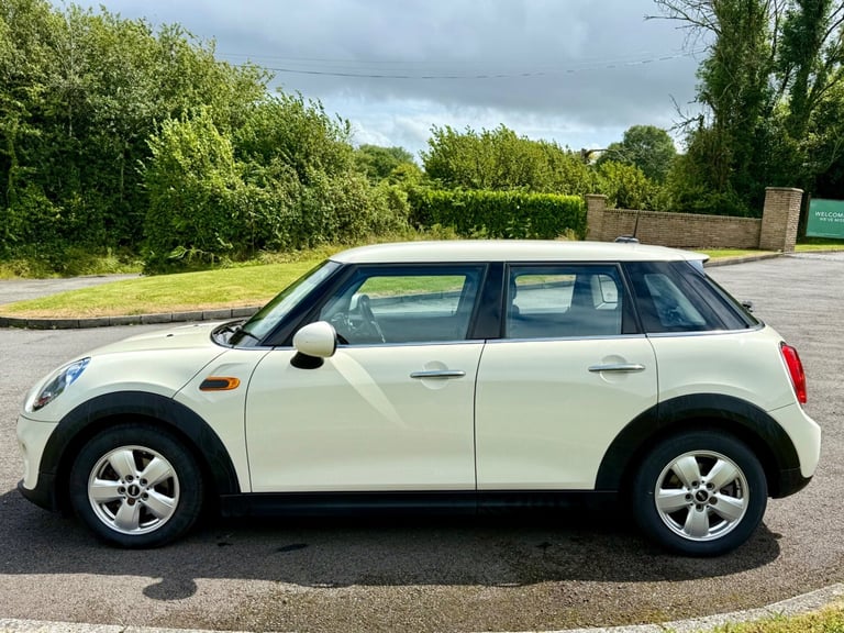 2016/66 MINI COOPER 5DR F55 1.5 HATCH WHITE FSH TURBO F56 5 DOOR £20 CHEAP TAX