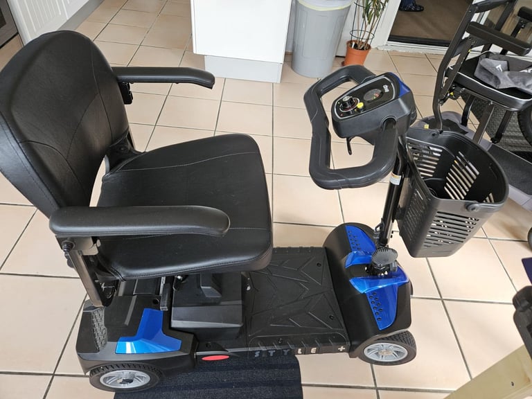 Mobility scooter 