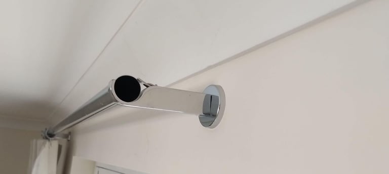 Curtain Poles Good Quality type