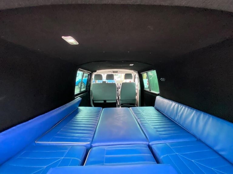 2006 Volkswagen Transporter 2.5 TDi T32 REAR LONGUE-5 BELTS-20 inch ALLOYS-PRIVATE PLATE MOTORHOM...