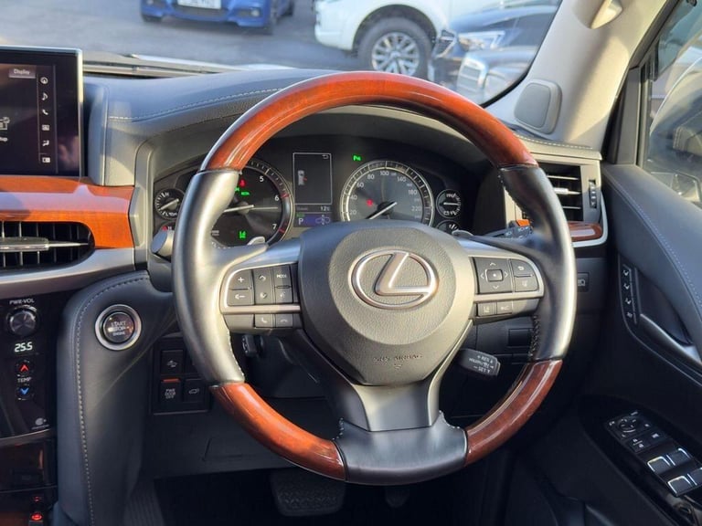 2024 Lexus LX LX570 5.7 V8 Automatic 4X4 8 seats 5dr Petrol Automatic