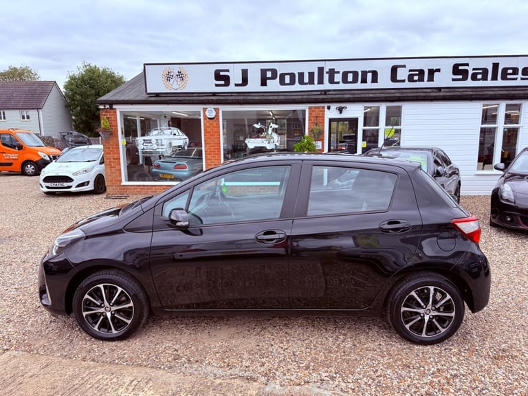 TOYOTA YARIS 1.5 VVT-i Icon Tech 2018