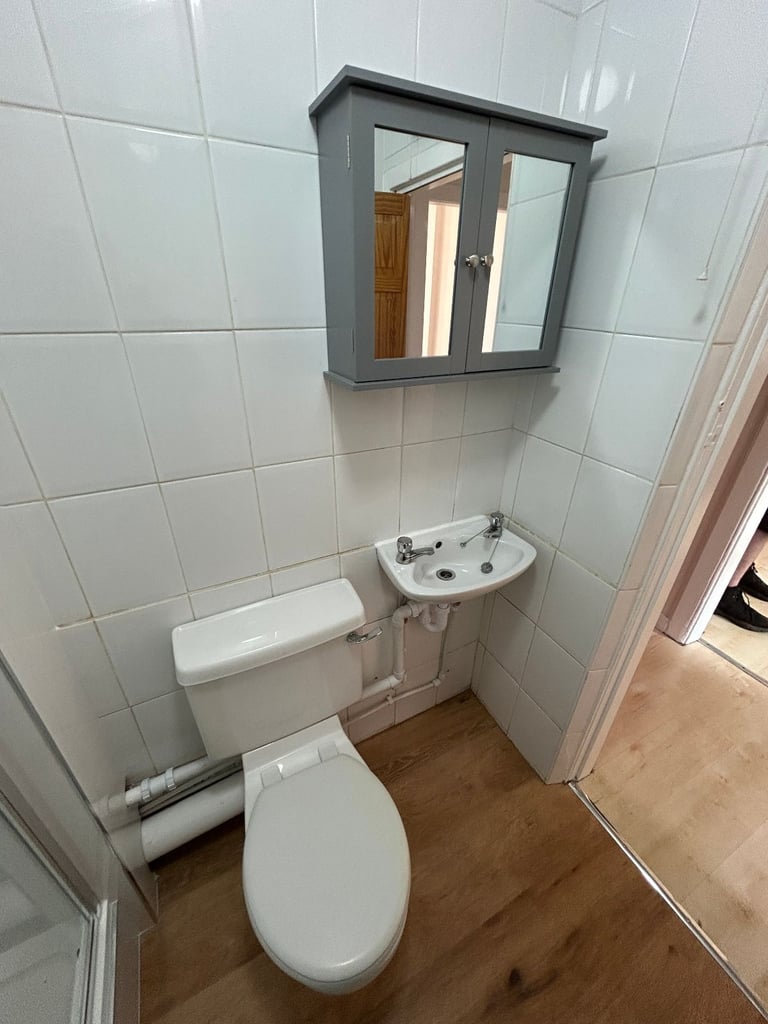 Fully furnished one bedroom flat in amazing location available to rent from 7/10/25
