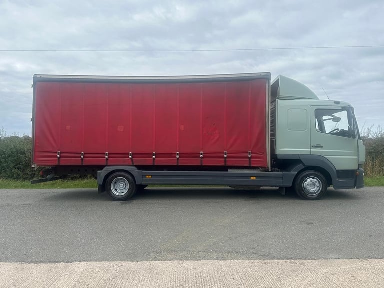 Mercedes-Benz Atego 816 4 X 2 Sleeper Curtainsider