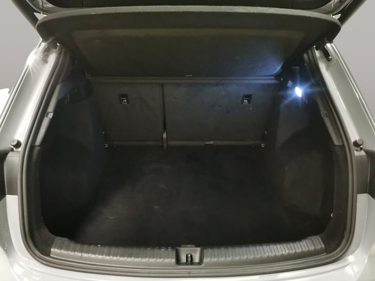 2021 Audi Q4 e-tron 40 S line SUV 5dr Electric Auto 82kWh (204 ps) - BLUETOOTH - CRUISE - SPEED S...