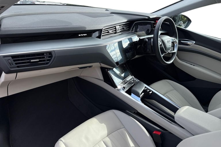 2022 Audi e-tron Sportback Technik 50 quattro 230,00 kW SUV ELECTRIC Automatic