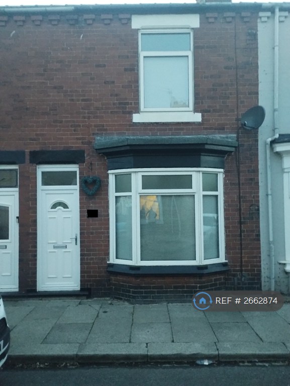 2 bedroom house in George Street, Redcar, TS10 (2 bed) (#2662874)