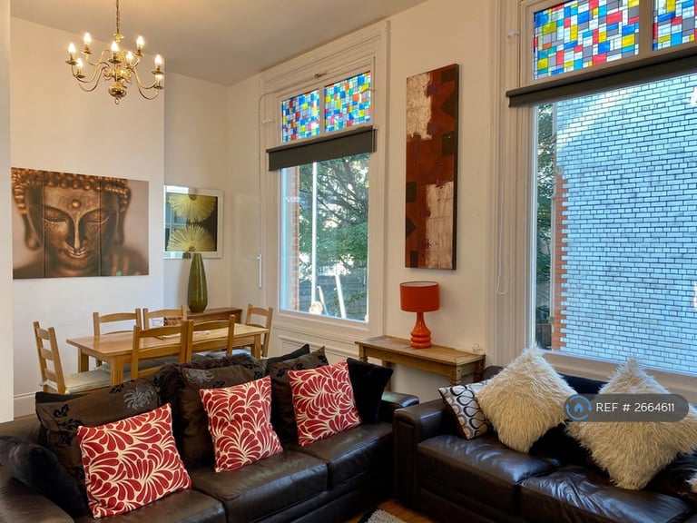 2 bedroom flat in St. Nicholas Chambers, Newcastle Upon Tyne, NE1 (2 bed) (#2664611)