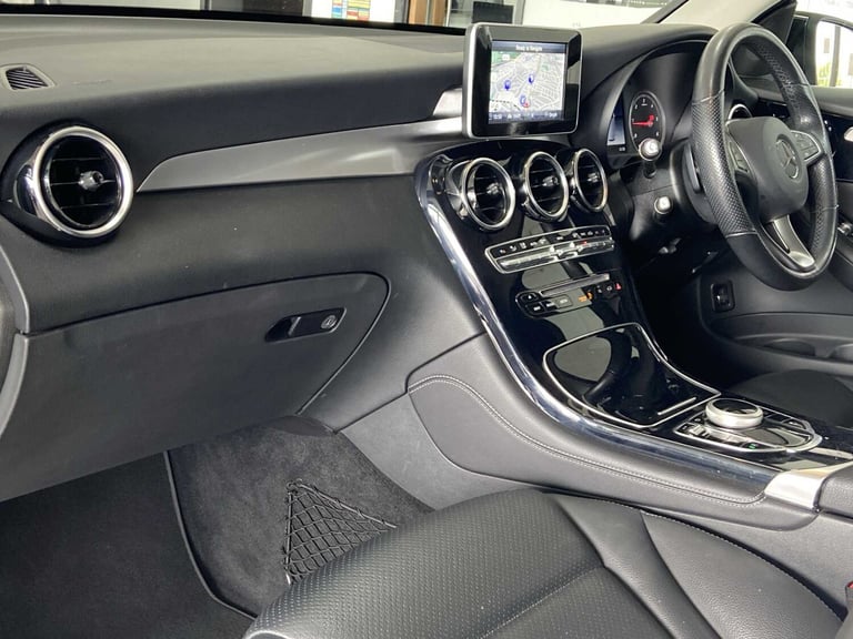 2019 Mercedes-Benz GLC GLC 220d 4Matic Urban Edition 5dr 9G-Tronic ESTATE DIESEL Automatic