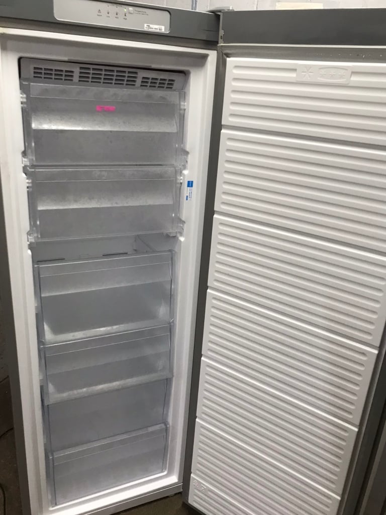 image for Freezer 6drawers Indesit